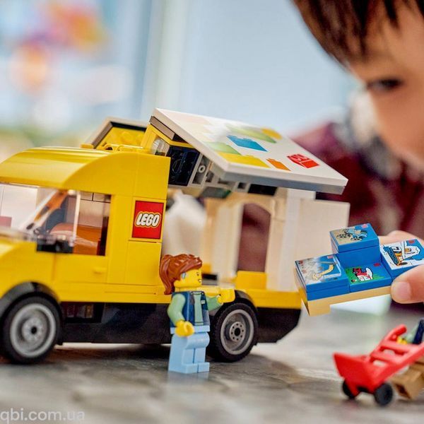 LEGO City Фургон LEGO (60500) у зібраному вигляді