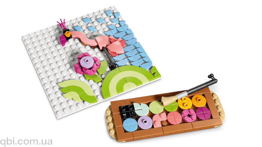 LEGO Creator Декоративная живопись &laquo;Цветочное искусство&raquo; (31390) в собранном виде