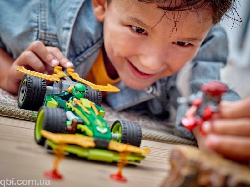 LEGO NINJAGO Автомобиль для гонок Ллойда с инерционным двигателем (71828) в собранном виде