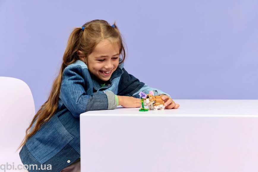 LEGO Creator Чарівний хом'як з квіткою (31376) у зібраному вигляді