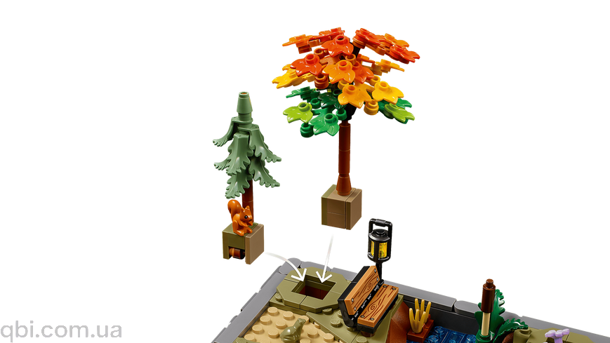 LEGO Icons Осінній котеджний сад (11372) у зібраному вигляді