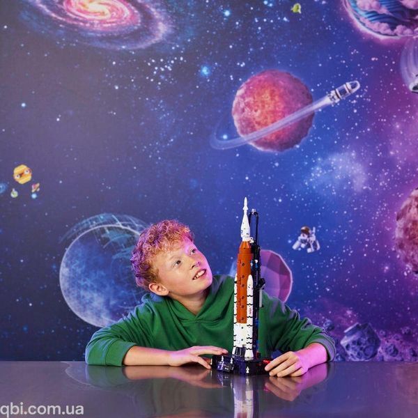 LEGO Technic Ракета с системой космического запуска NASA Artemis (42221) в собранном виде