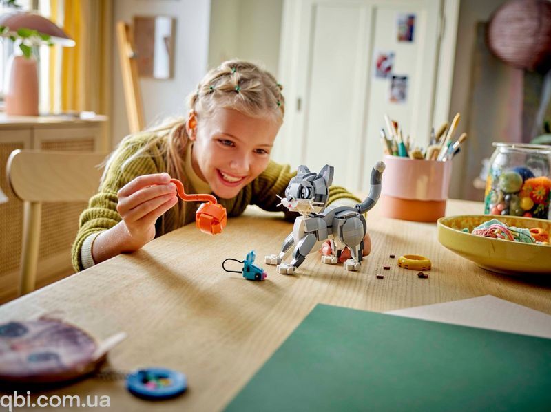 LEGO Creator Грайливий кіт (31163) у зібраному вигляді