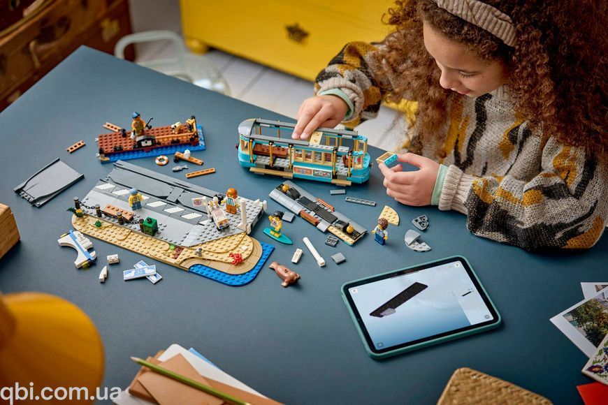 LEGO City Класичний трамвай до пляжу (60506) у зібраному вигляді
