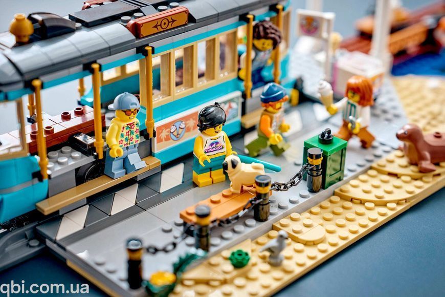 LEGO City Класичний трамвай до пляжу (60506) у зібраному вигляді