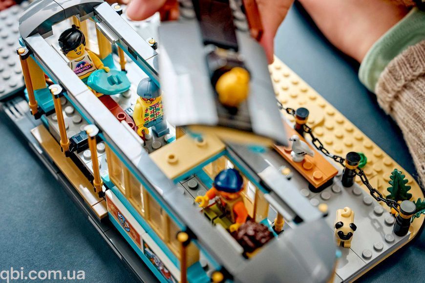 LEGO City Класичний трамвай до пляжу (60506) у зібраному вигляді