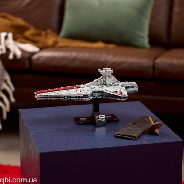 LEGO Star Wars Звездный крейсер класса &laquo;Венатор&raquo; (75441) в собранном виде