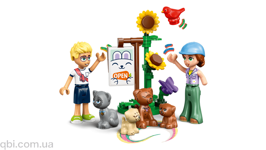 LEGO Friends Ветеринарная клиника для лошадей и домашних любимцев (42651) в собранном виде