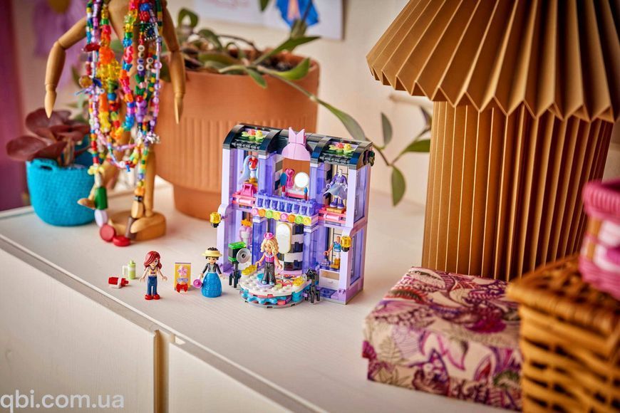 LEGO Friends Модный показ в Хартлейк-Сити (42685) в собранном виде