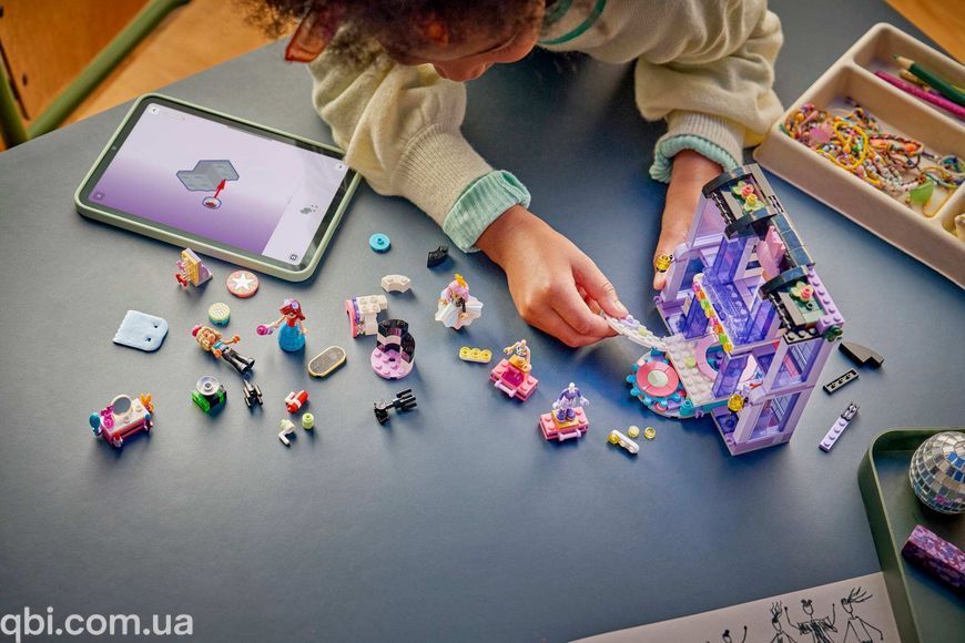 LEGO Friends Модный показ в Хартлейк-Сити (42685) в собранном виде