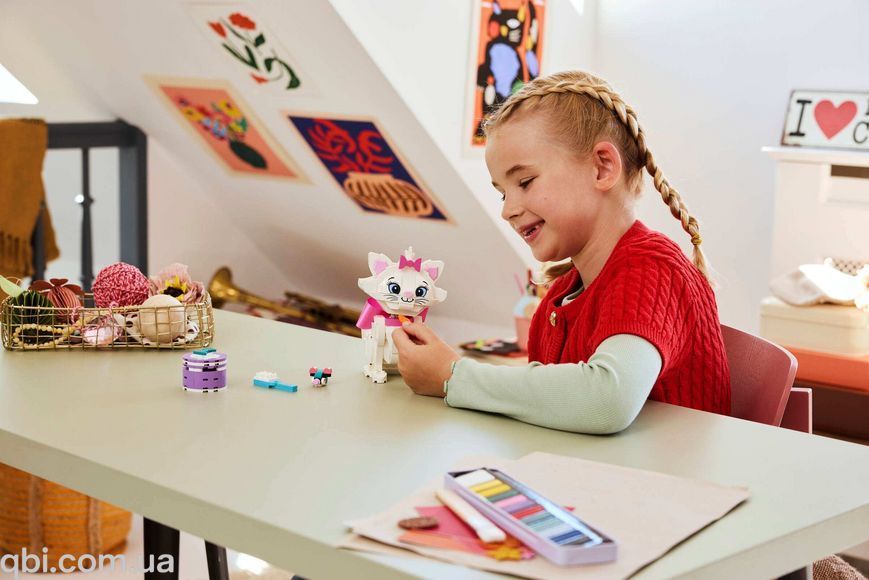 LEGO Disney Коти-аристократи Чарівна Марі (43286) у зібраному вигляді