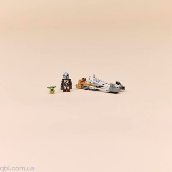 LEGO Star Wars Швидкісний мотоцикл Мандалорця й Ґроґу (75436) у зібраному вигляді