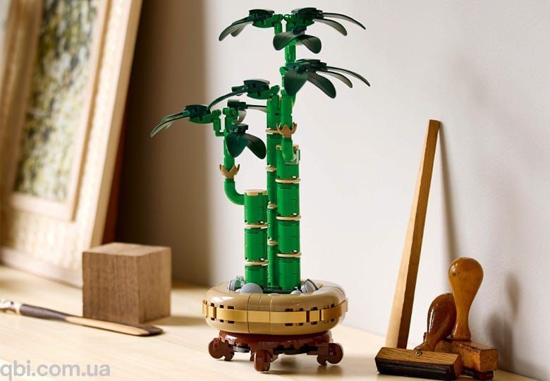 LEGO Botanicals Бамбук счастья (10344) в собранном виде