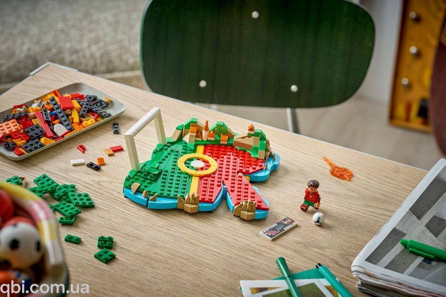 LEGO Editions Football Кріштіану Роналду &ndash; найкращі моменти футбольних матчів (43012) у зібраному вигляді