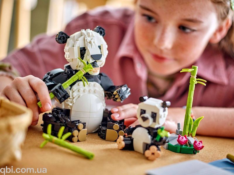 LEGO Creator Дикі тварини: пандові (31165) у зібраному вигляді
