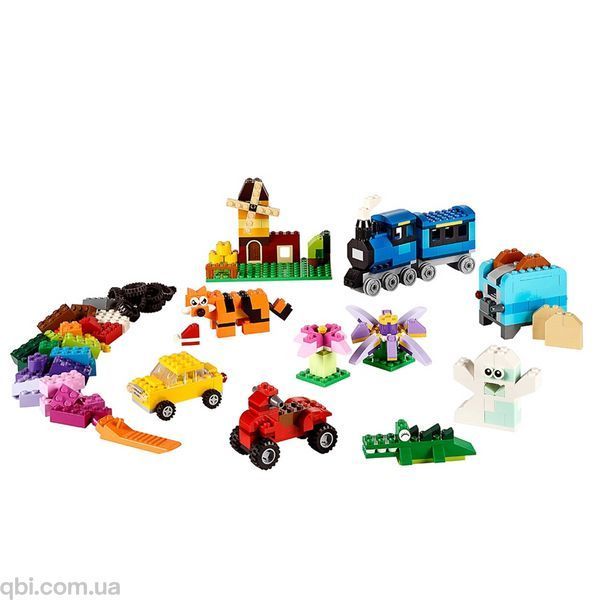 LEGO Classic Коробка кубиків LEGO для творчого конструювання, середнього розміру (10696) у зібраному вигляді