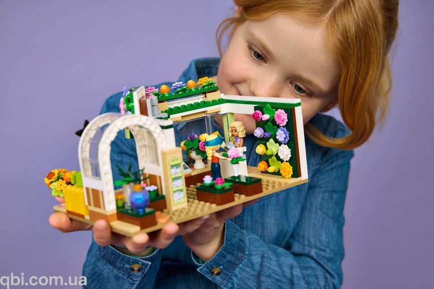 LEGO Friends Творча квіткова крамниця (42693) у зібраному вигляді