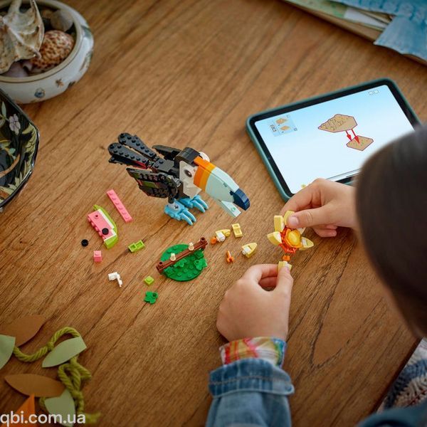 LEGO Creator Дикі тварини: тропічний тукан (31173) у зібраному вигляді