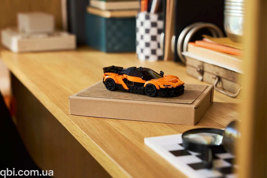 LEGO Speed Champions McLaren W1 (77257) у зібраному вигляді