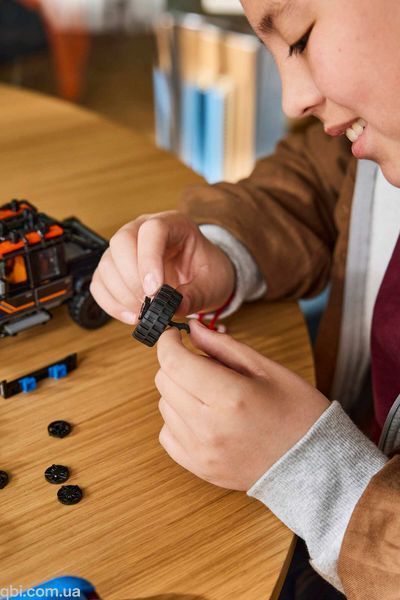 LEGO Speed Champions: Jaguar Project 7 и Land Rover Defender (77264) в собранном виде