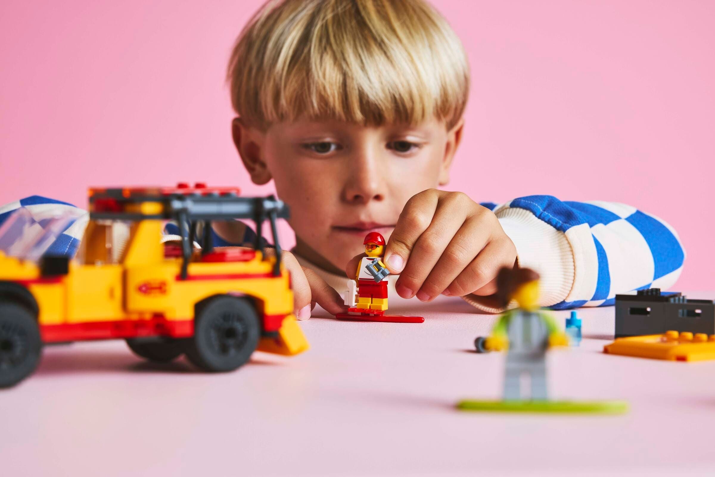Купити LEGO City Пляжна рятувальна вантажівка 60453