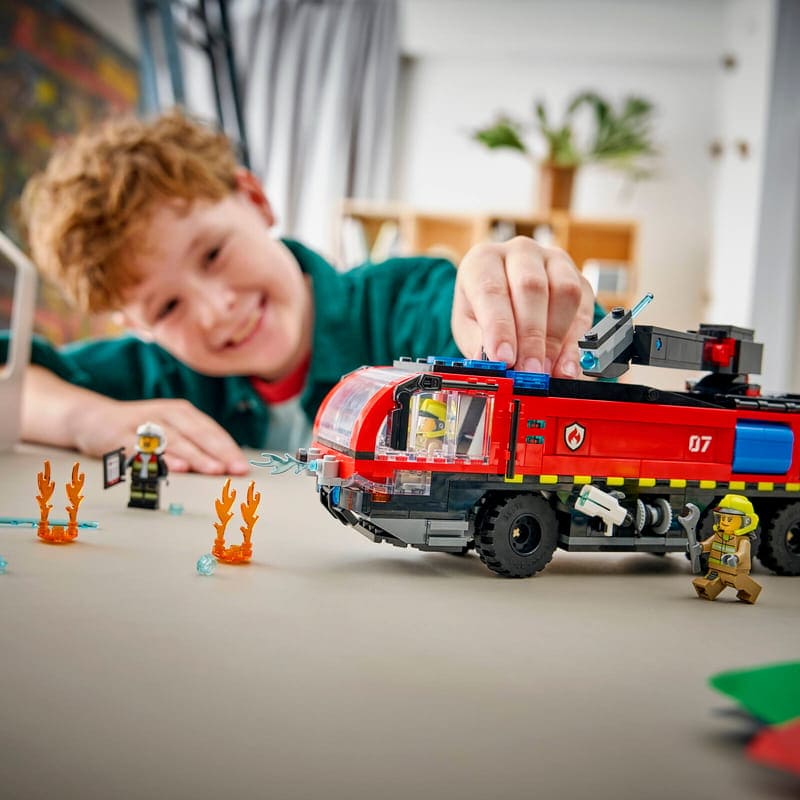 Конструктор LEGO City 60499 Пожарный грузовик в аэропорту