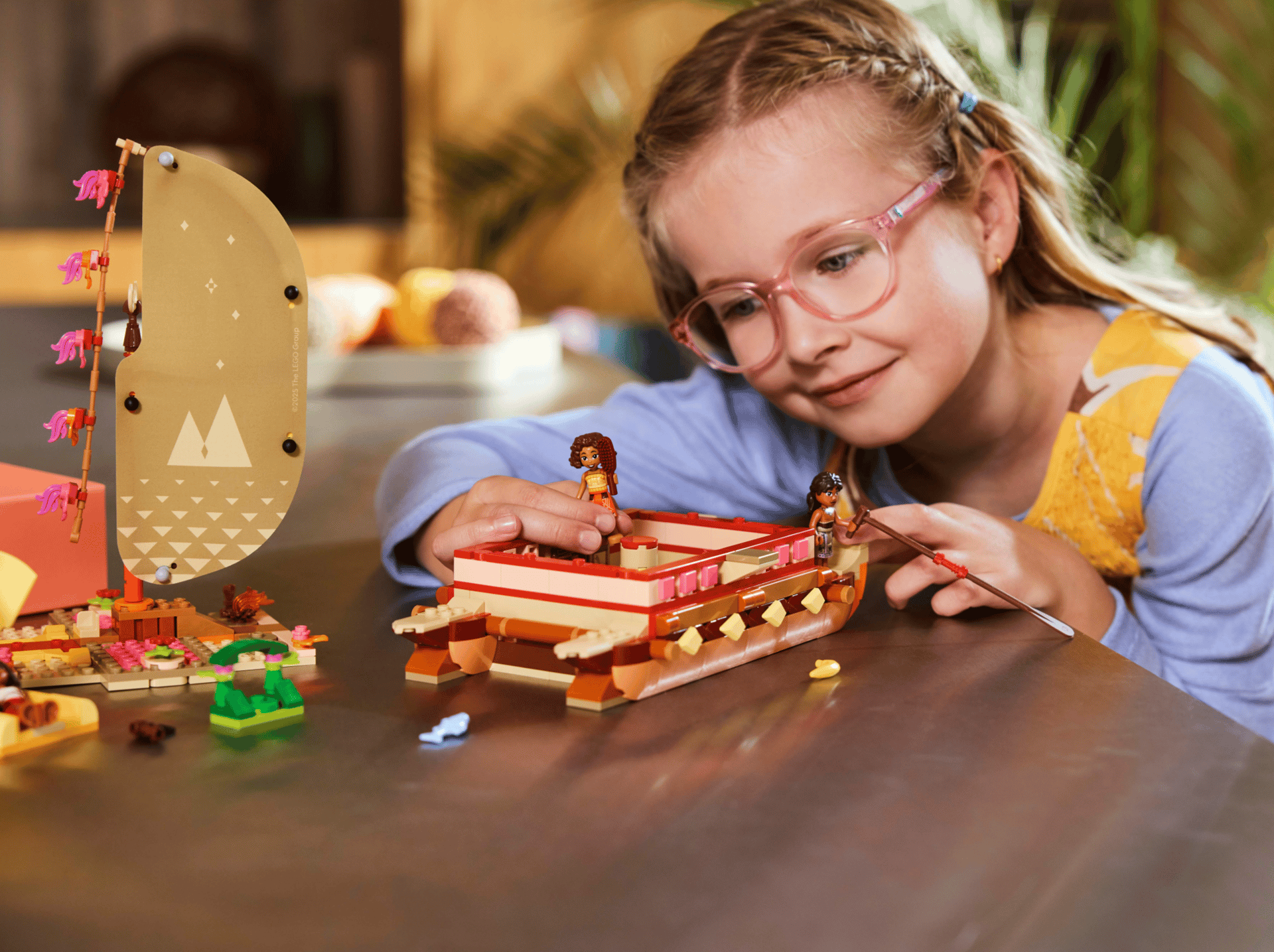 Подорож океаном на двокорпусному каное Ваяни LEGO 43270