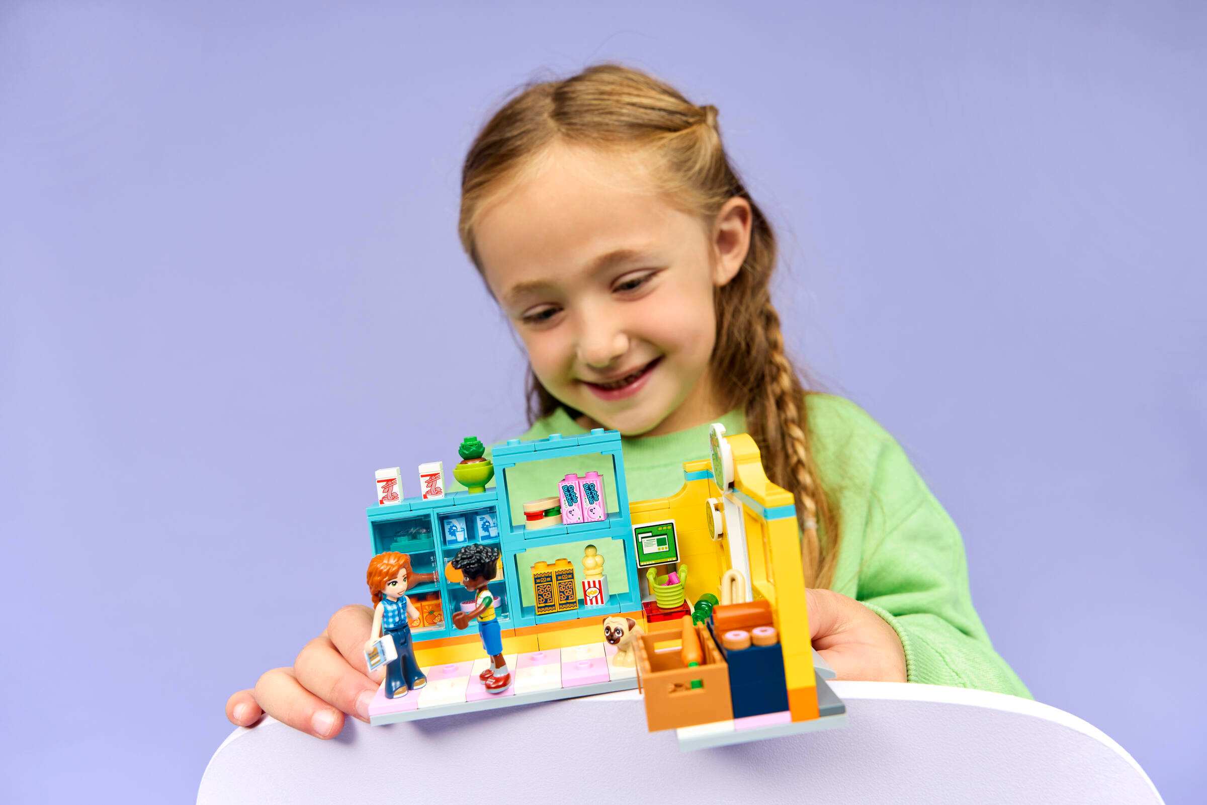 Конструктор LEGO Friends Цілодобовий магазин у Хартлейк-Сіті 42680
