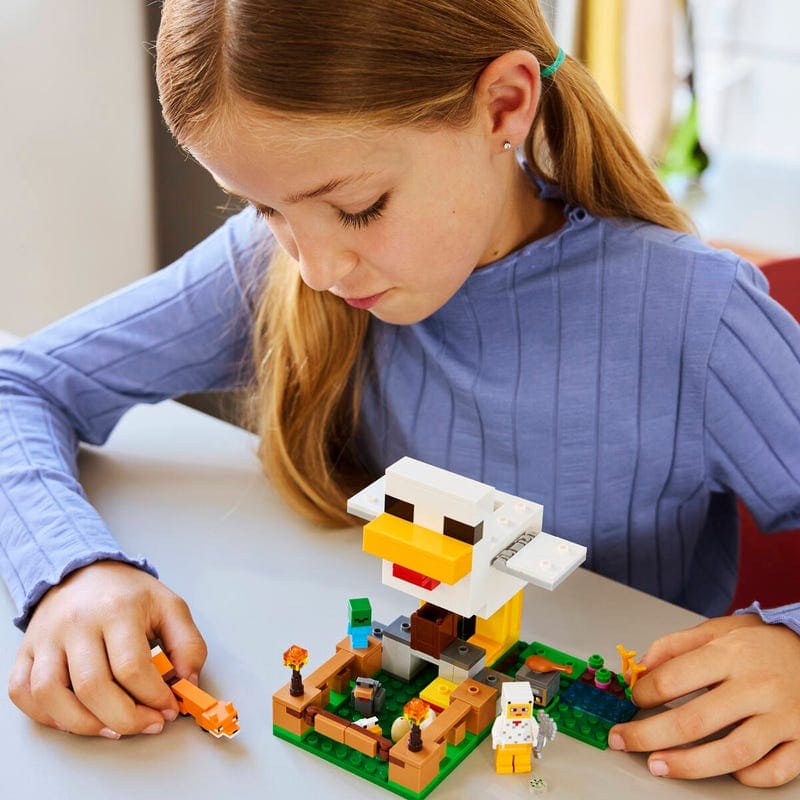 Конструктор LEGO Minecraft 21585 Куриная ферма – общий вид