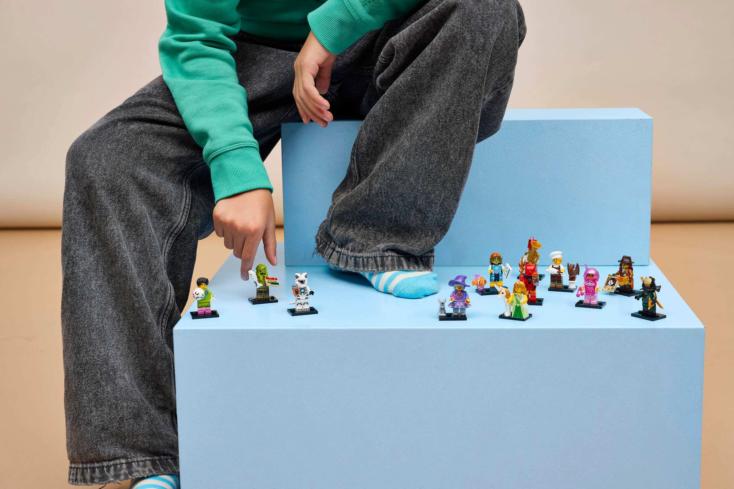 Гра з персонажами LEGO Minifigures Серія 29